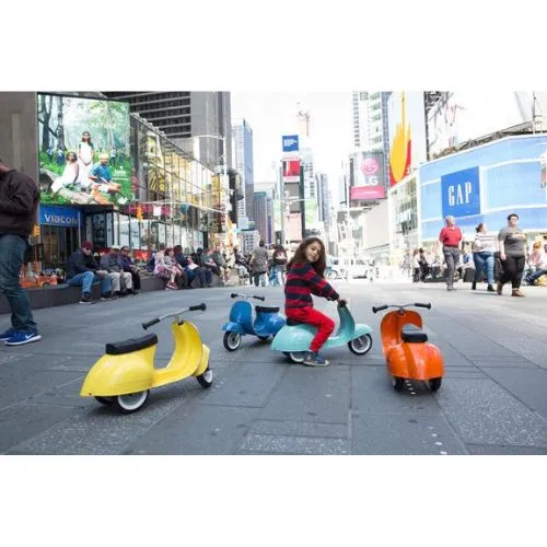 Ambosstoys Primo ride-on Scooter Mint