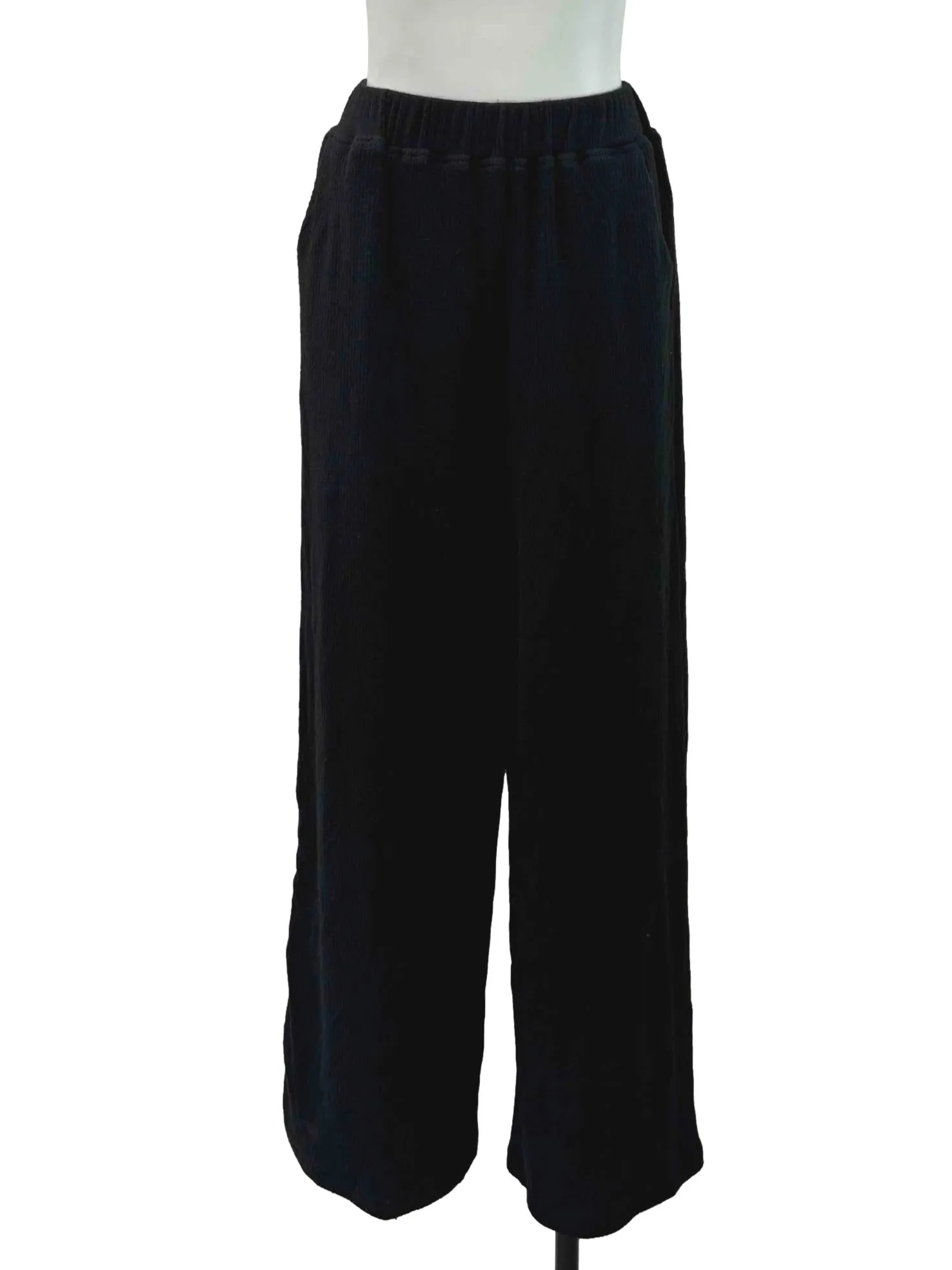 Basic Black Knitted Pants