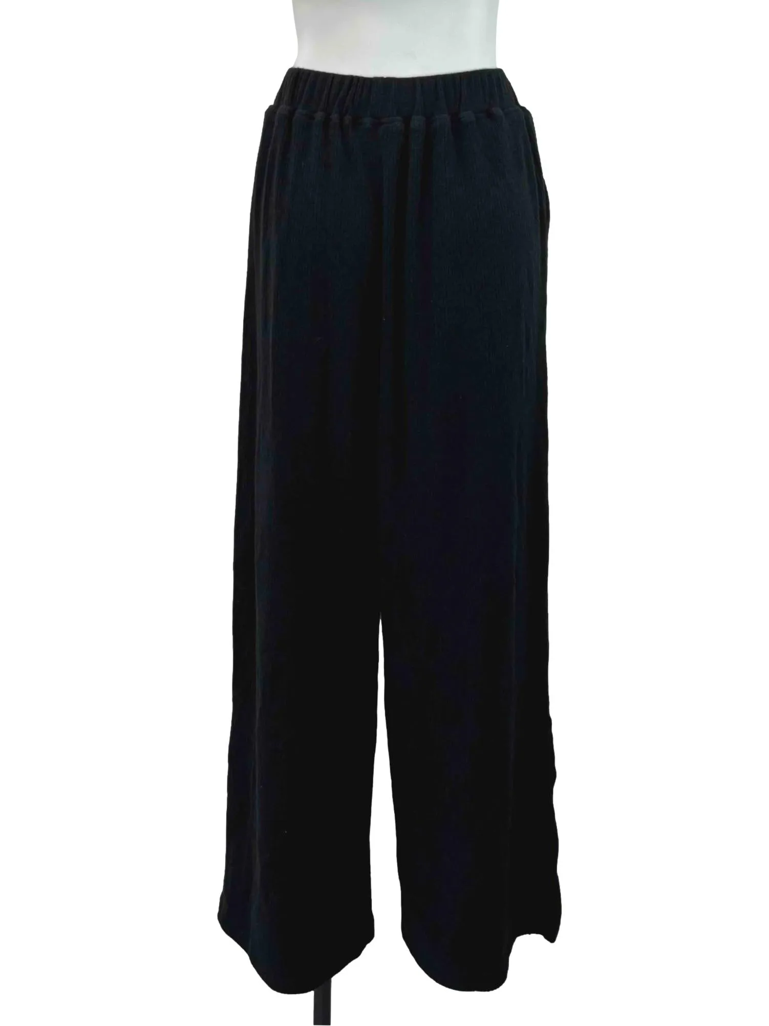 Basic Black Knitted Pants