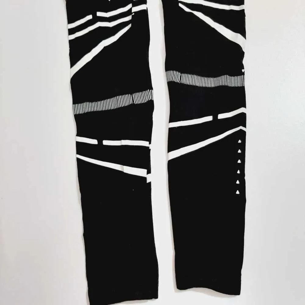 Black - High Waist Leggings - Stretchable Lycra - GYM YOGA - ZL05