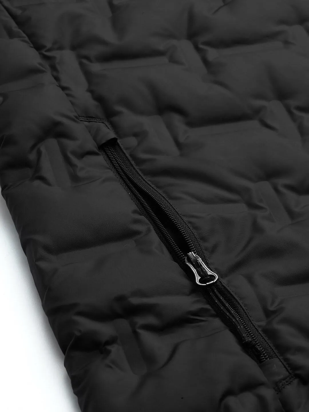 Columbia Men Black Delta Ridge Down Vest