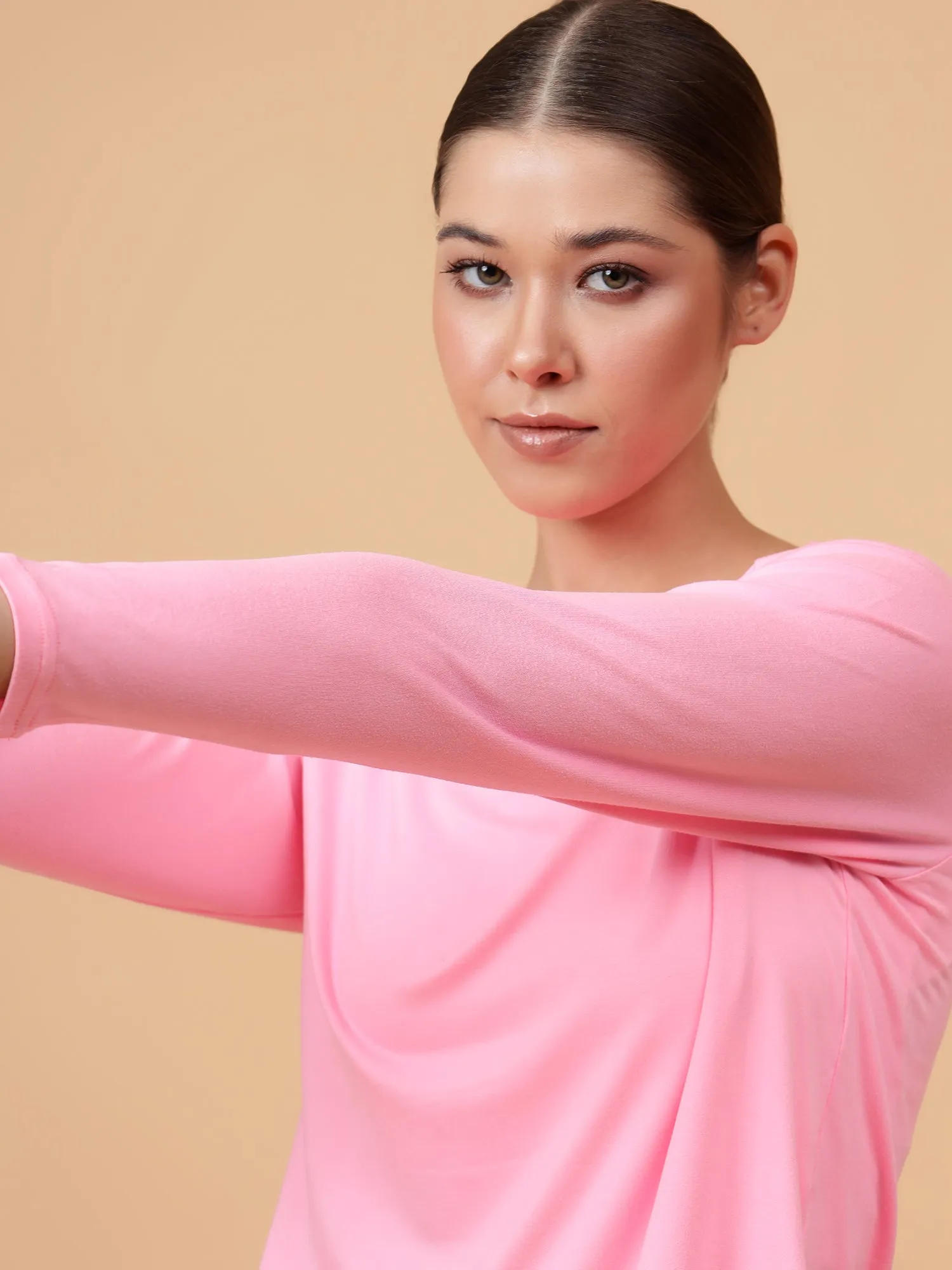 Fitkin Women Neon Pink Long-sleeved Side Slit Tshirt