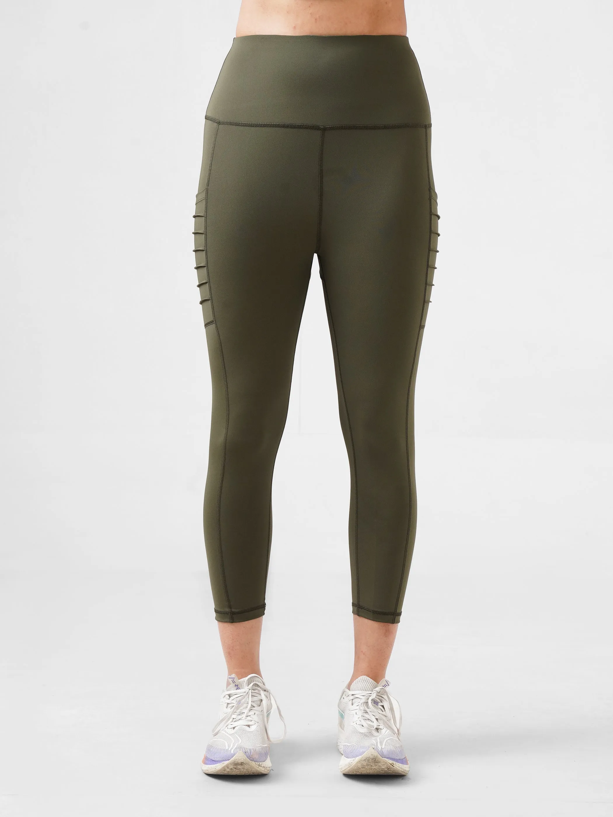 Fitted Dots Active Pair in Olive Green