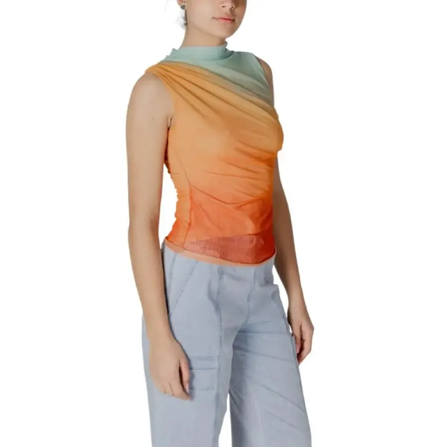 Gradient Mesh Sleeveless Top