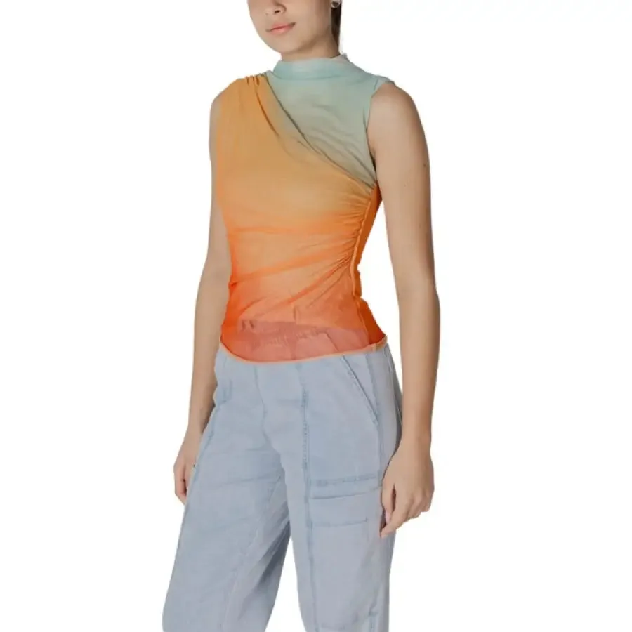 Gradient Mesh Sleeveless Top