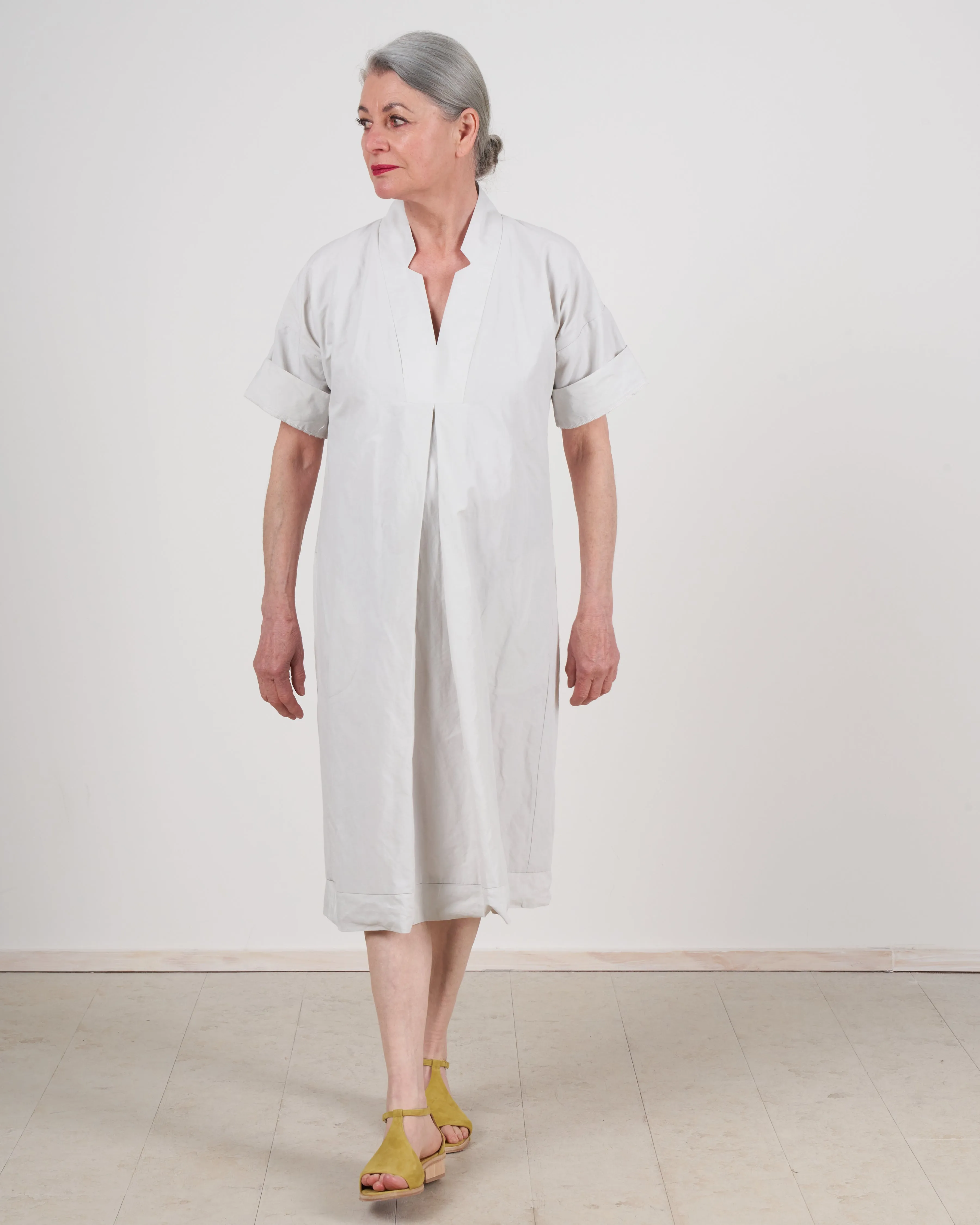 inox notch placket dress - stone