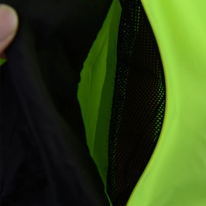 Jacket Free gift with purchase Running Precision-engineered