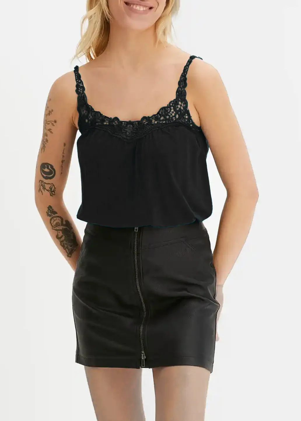 Ladies Sleeveless Stylish & Comfortable Lace Tank Top