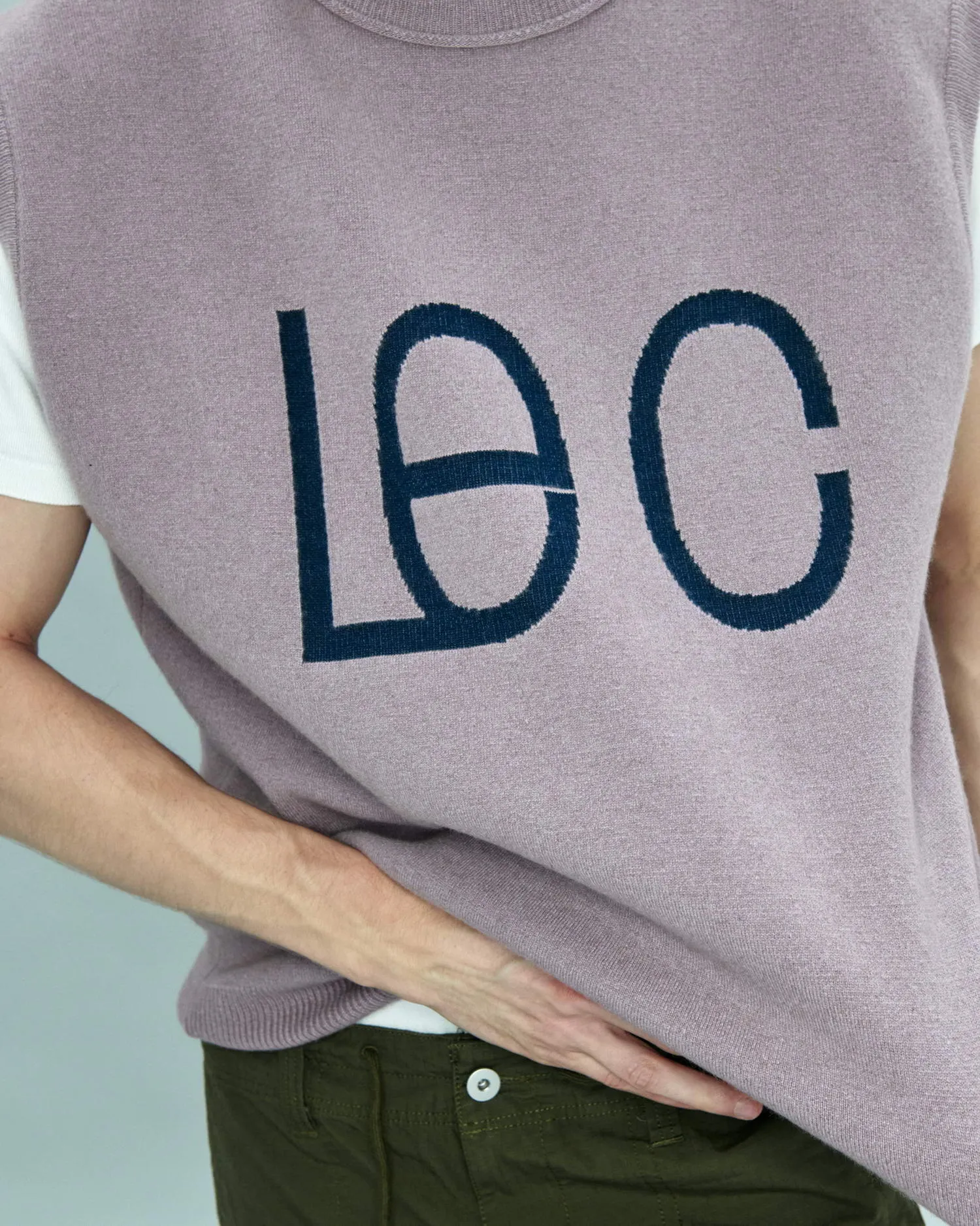 LE C Vest