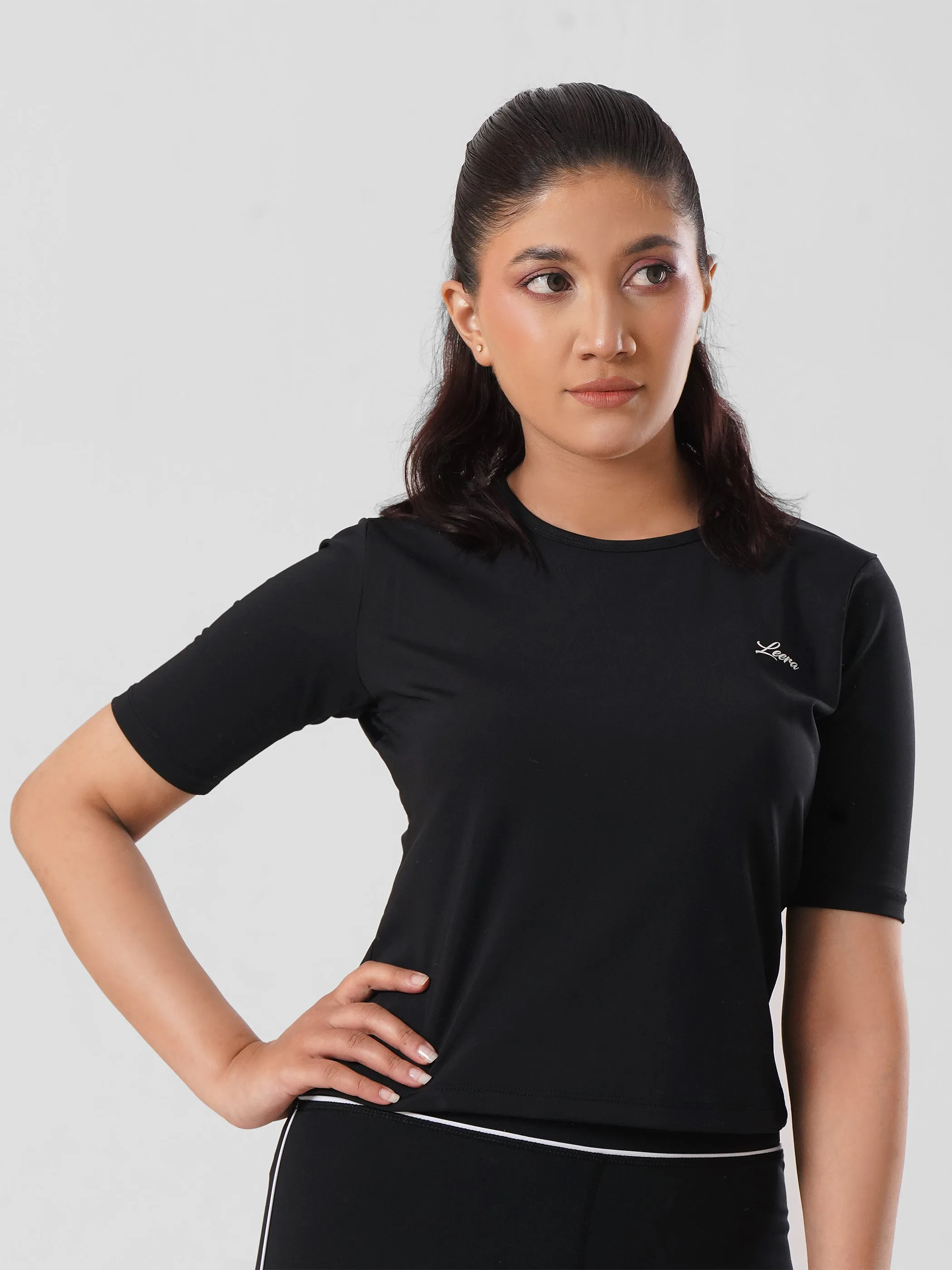 Leera Everyday Top in Black