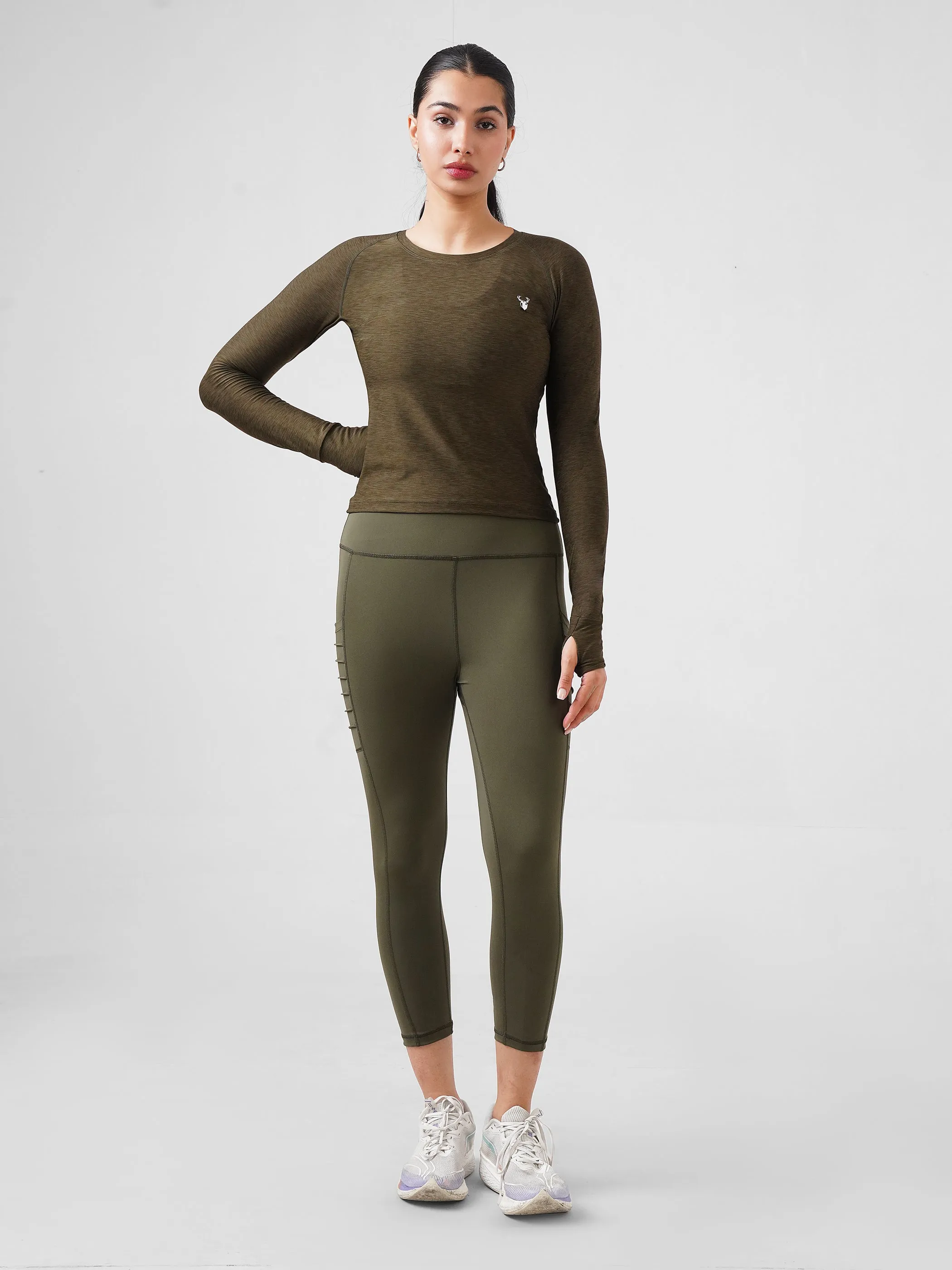 Leera Performance Fitted Tee in Olive Textured