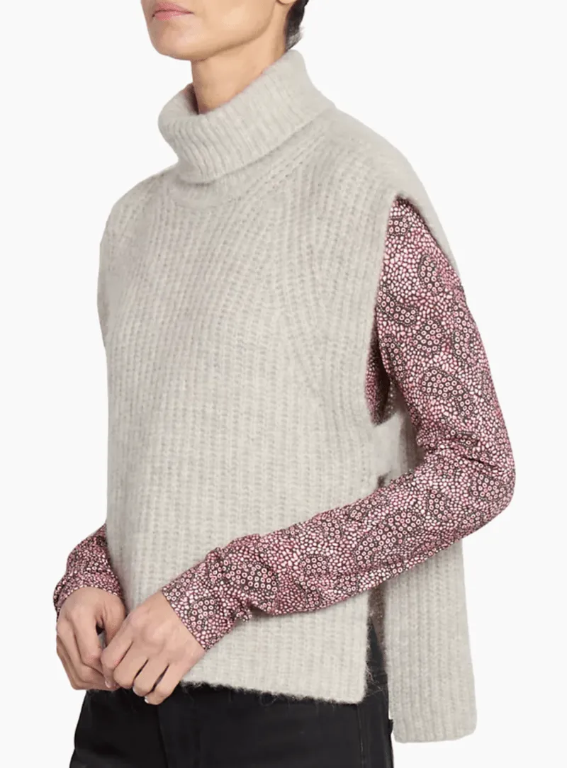 MEGAN PULLOVER