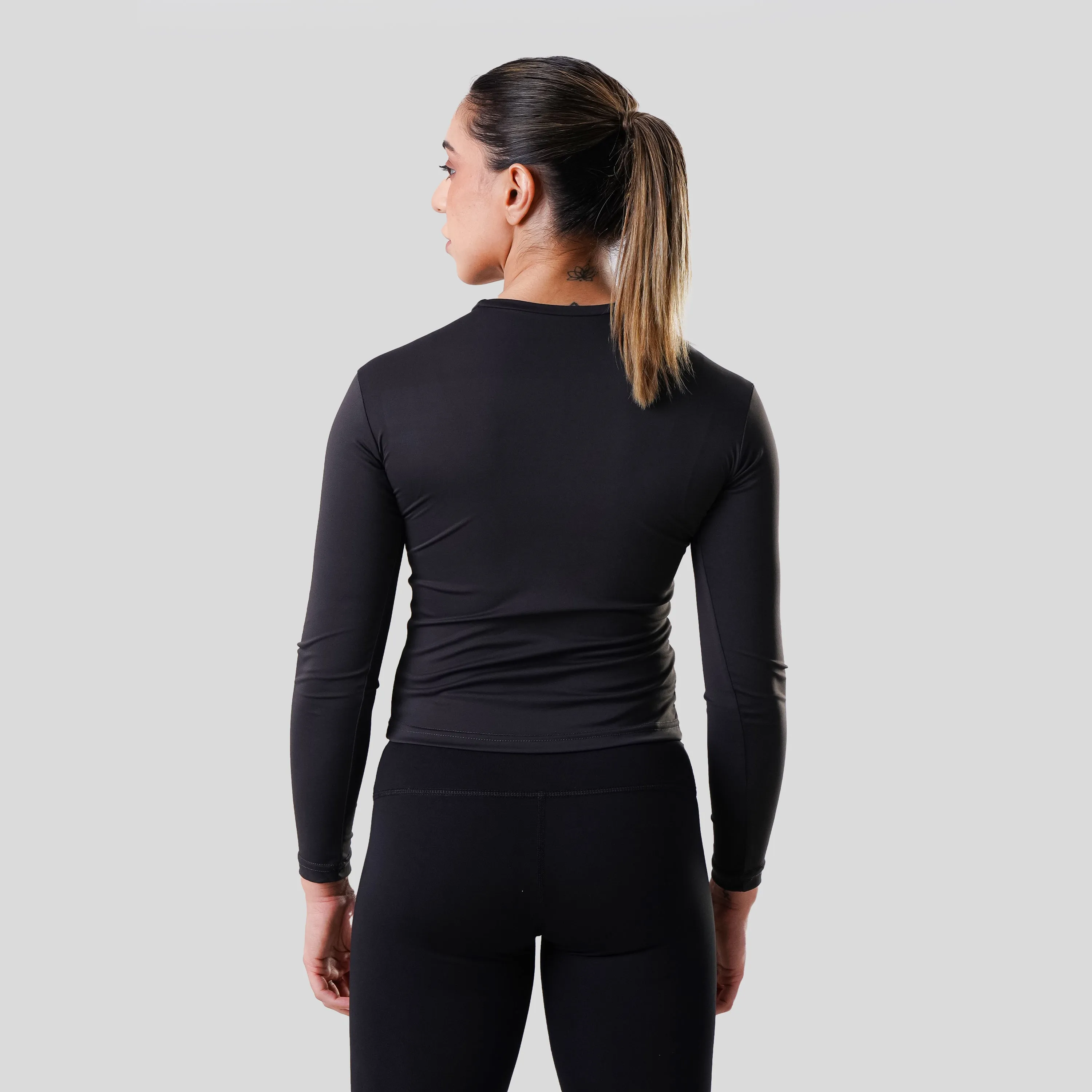 NOMAD WOMEN'S FULL SLEEVE COMPRESSION TEE