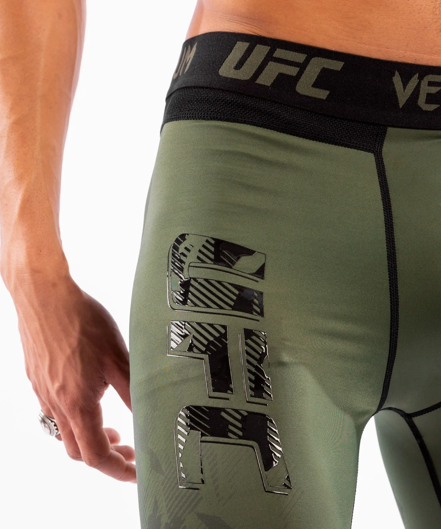 Pantalon de Compression Homme UFC Venum Authentic Fight Week - Kaki