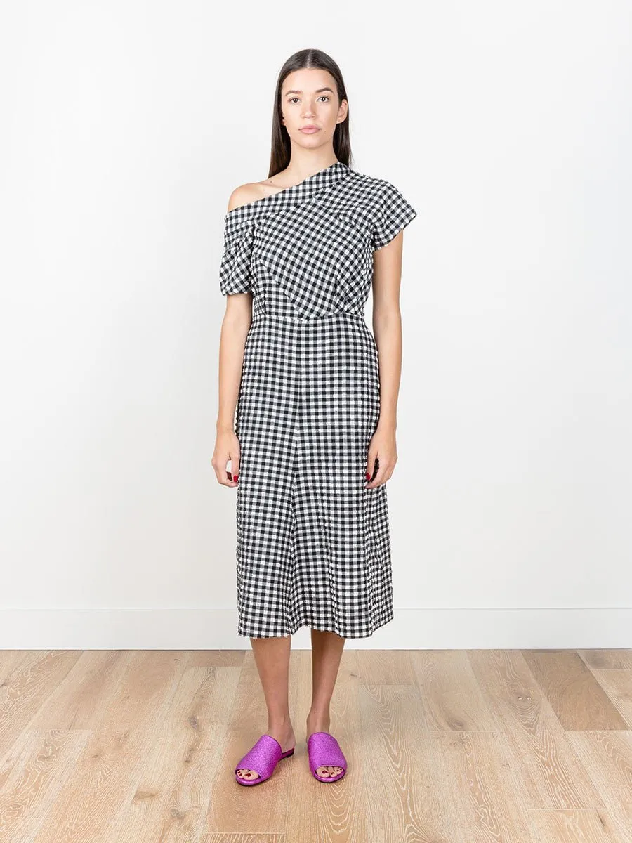 pout dress