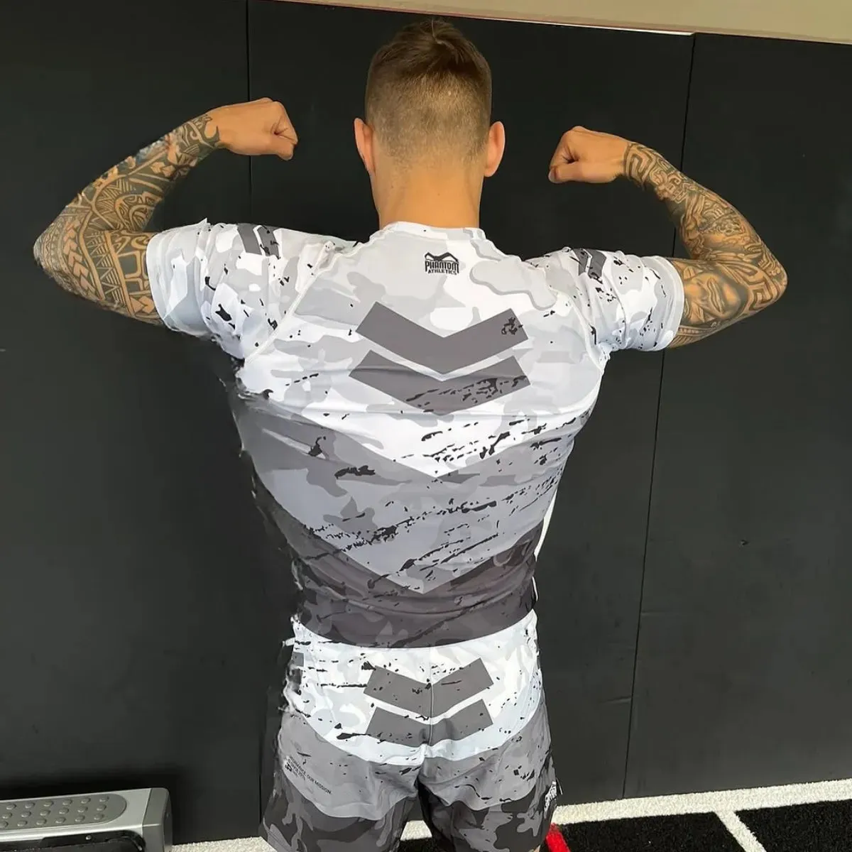 Rashguard Delta - Grau
