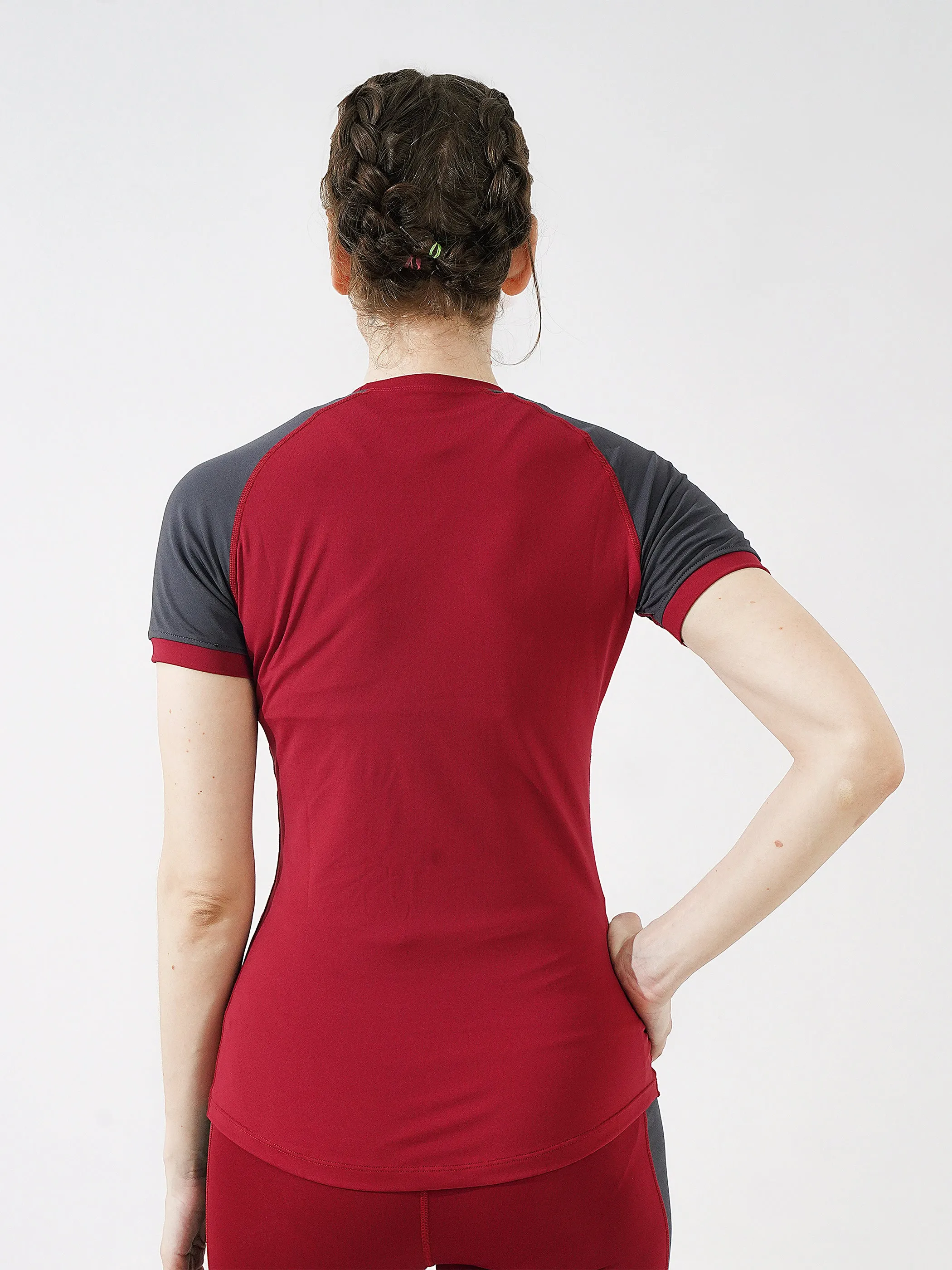 Recharge top in maroon