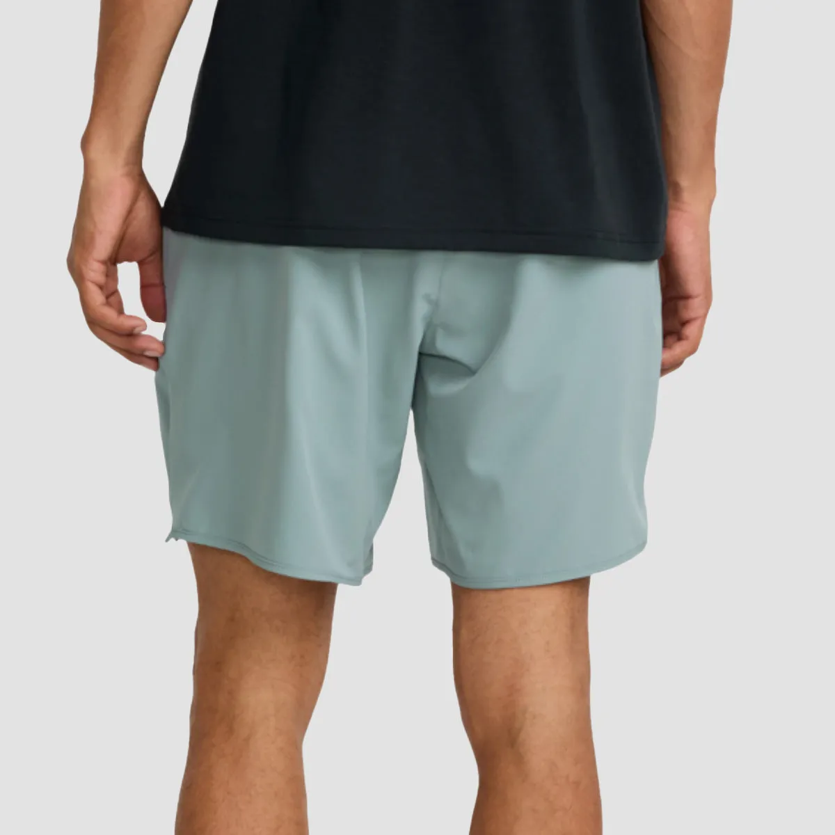 RVCA VA Sport Yogger Stretch 17" Performance Shorts Lead