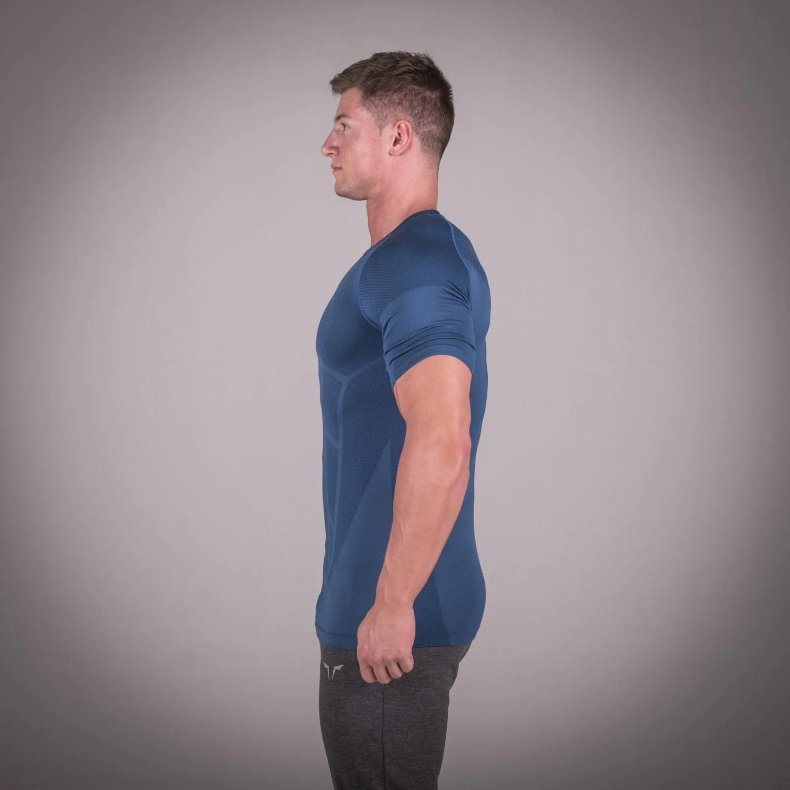Seamless Spyder Tee - Cobalt Blue in Half Sleeves