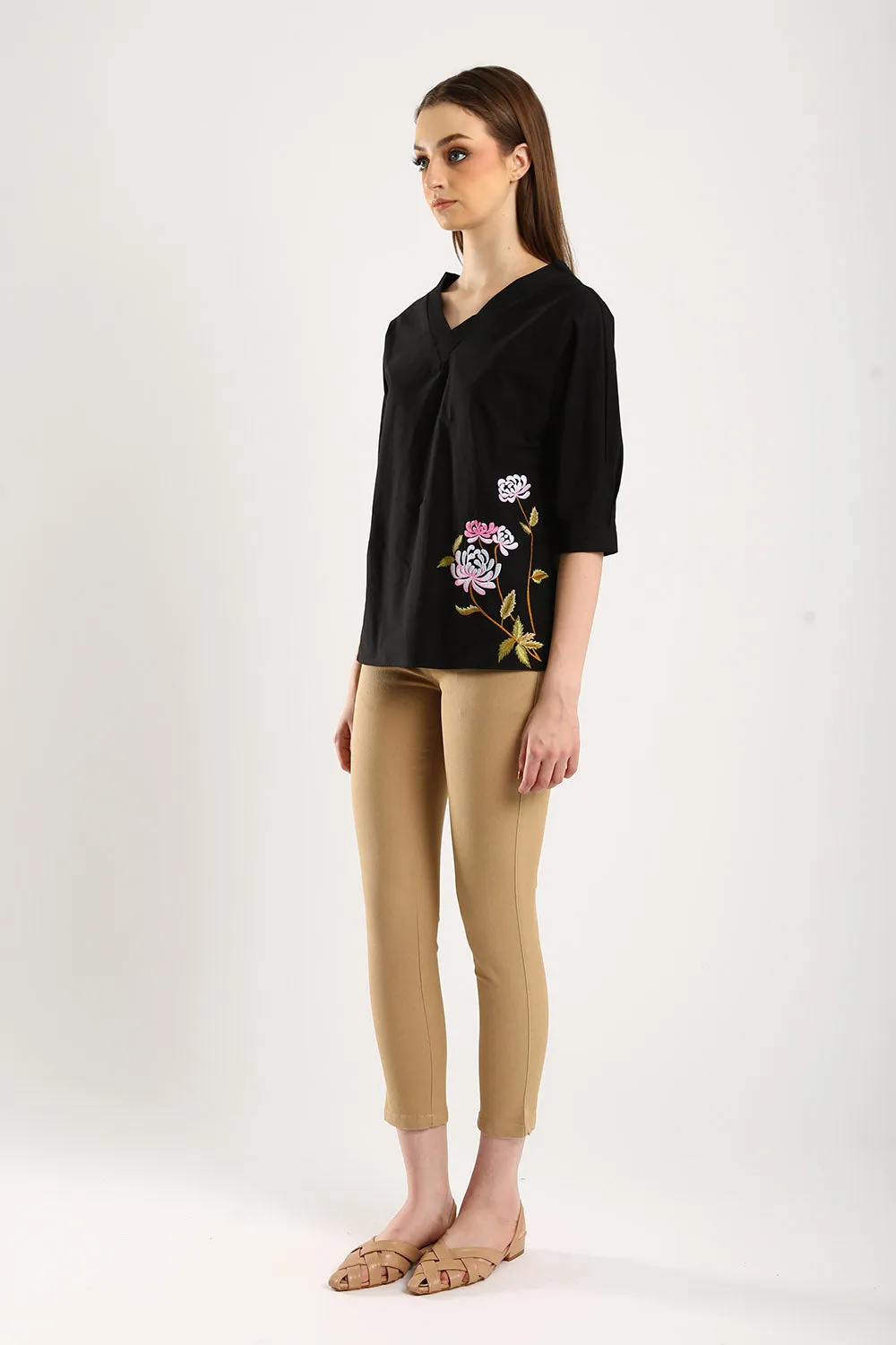 Simple Spirit Stretchable Cotton Pants in Khakis