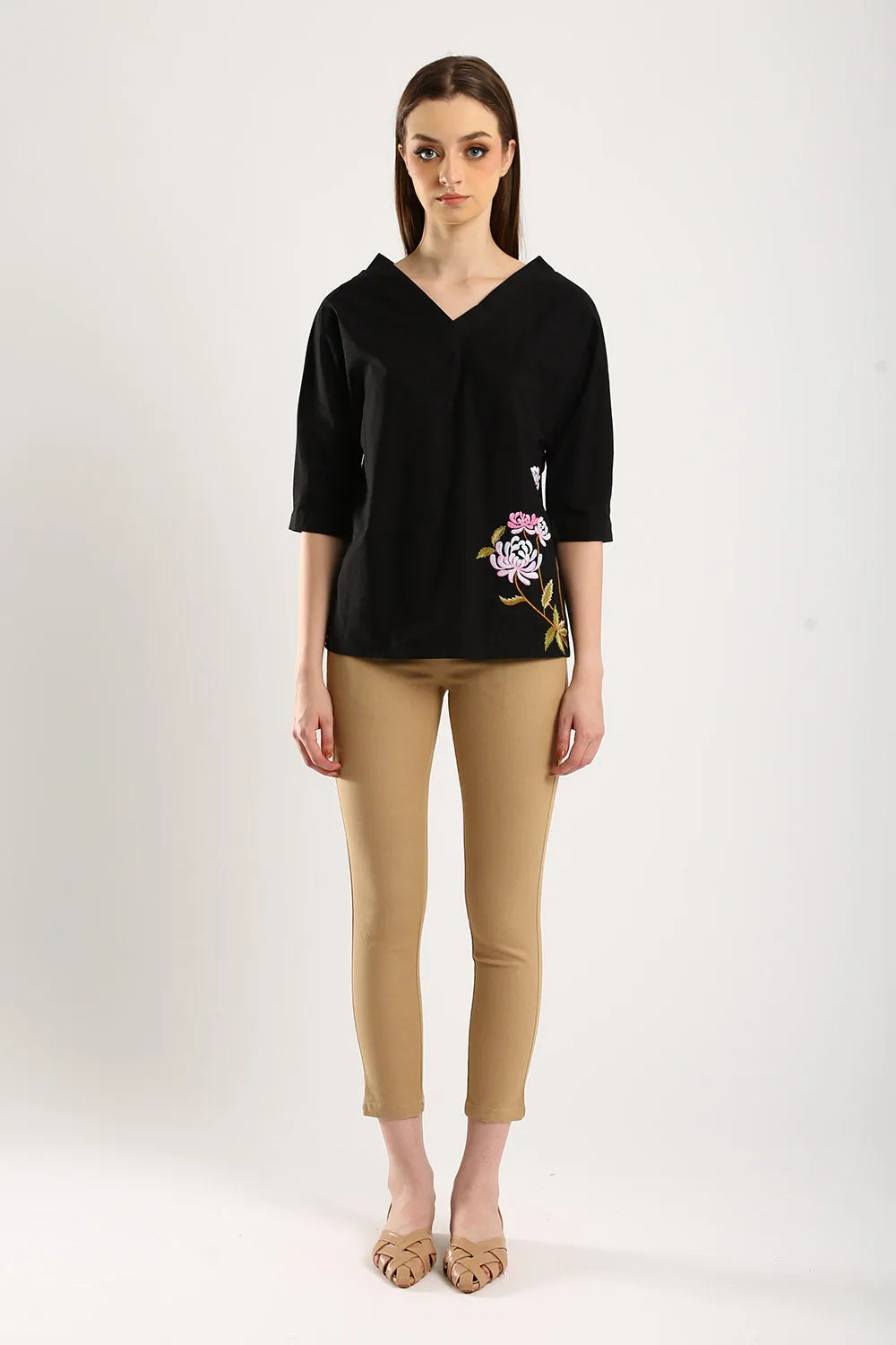 Simple Spirit Stretchable Cotton Pants in Khakis