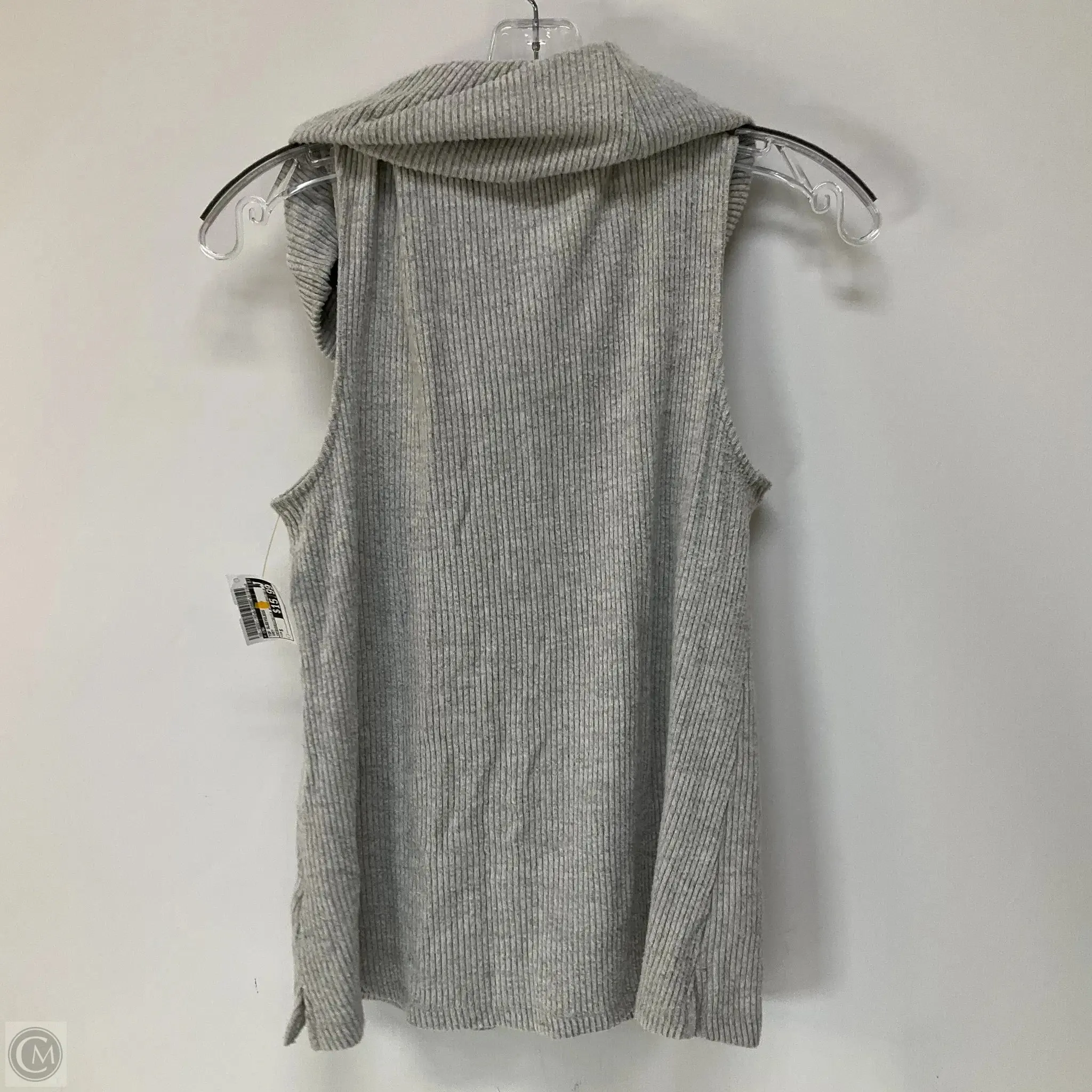 Top Sleeveless By Cma In Grey, Size: S
