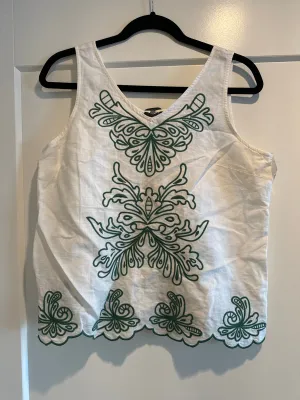 Top Sleeveless By Talbots In White, Size: Mp