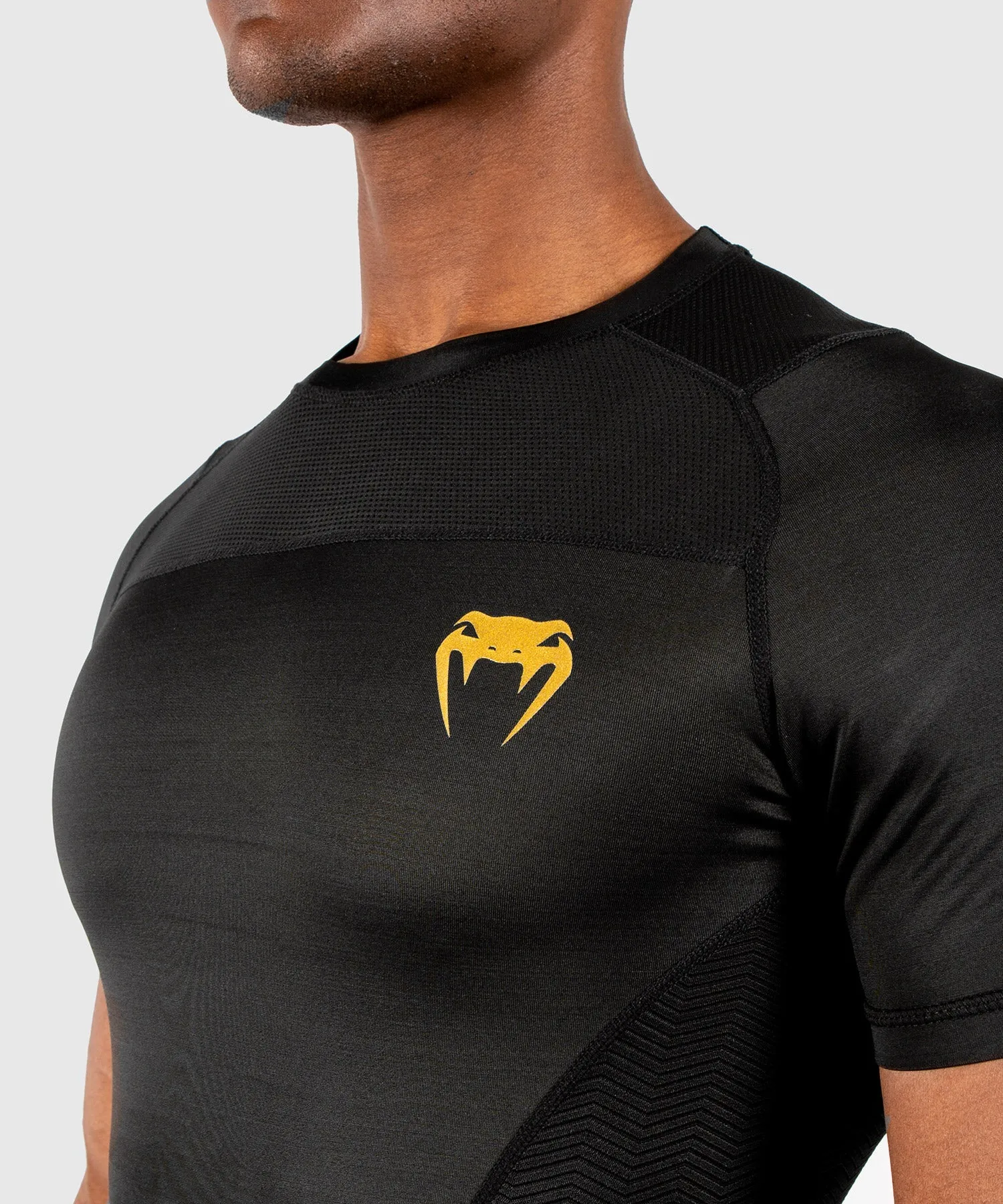 Venum G-Fit Rashguard - Short Sleeves