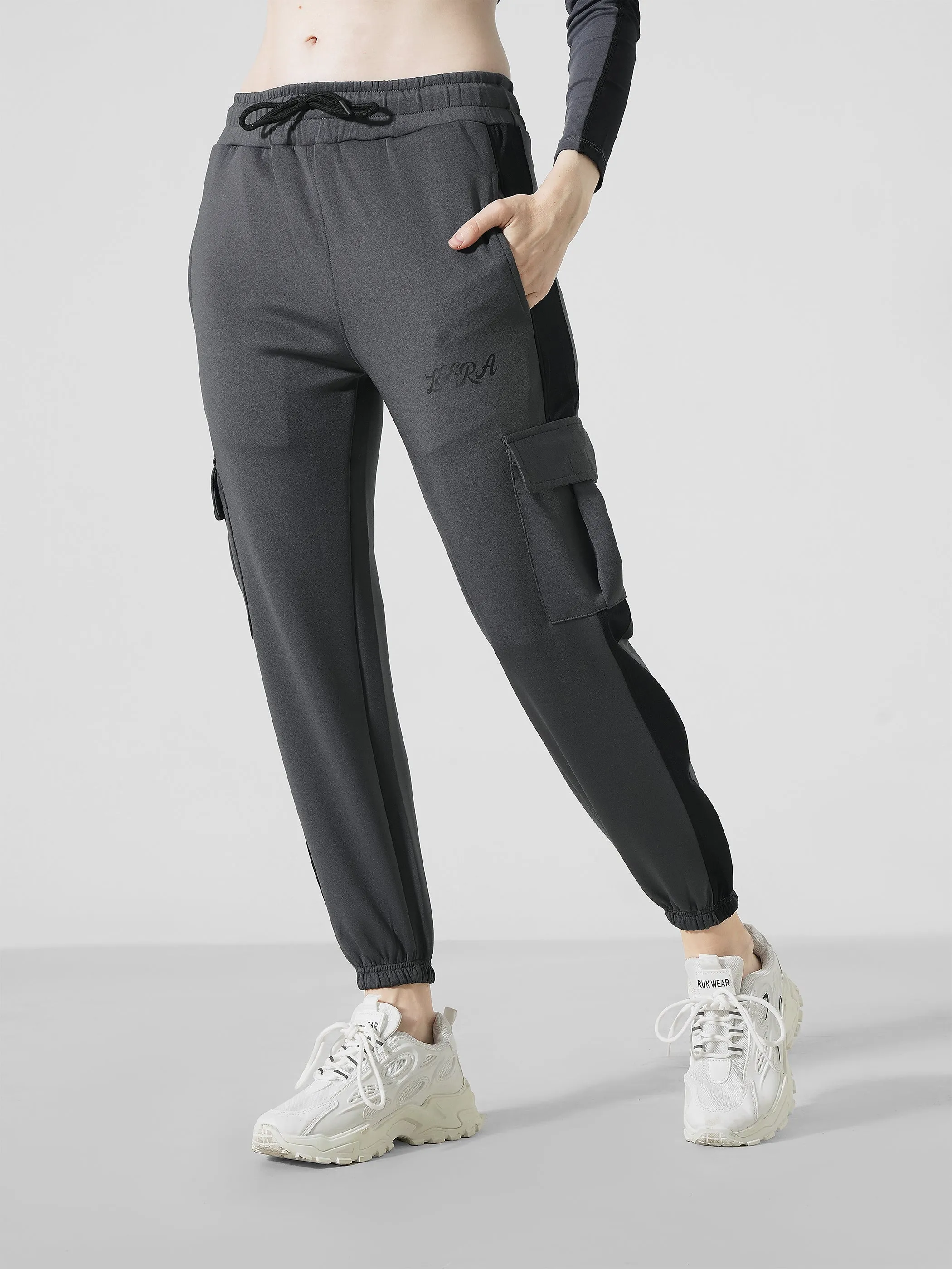 voyager Tracksuit in grey (3 items)