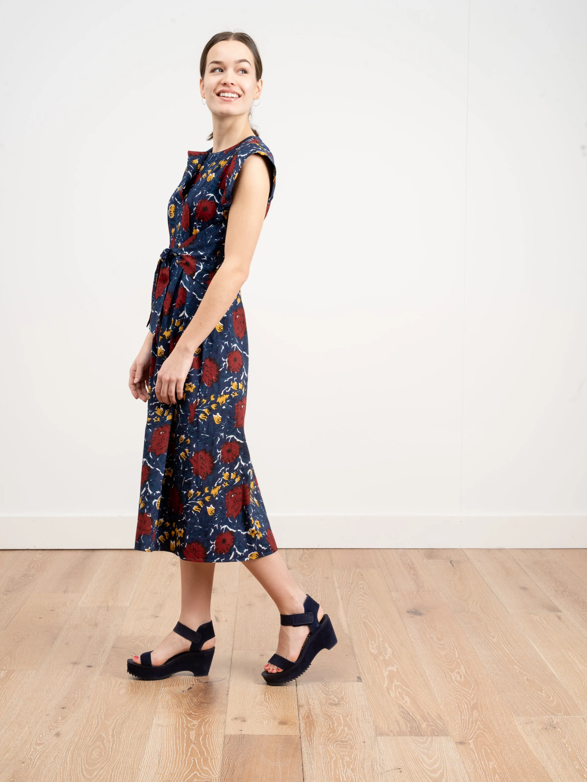 willow belted midi dress