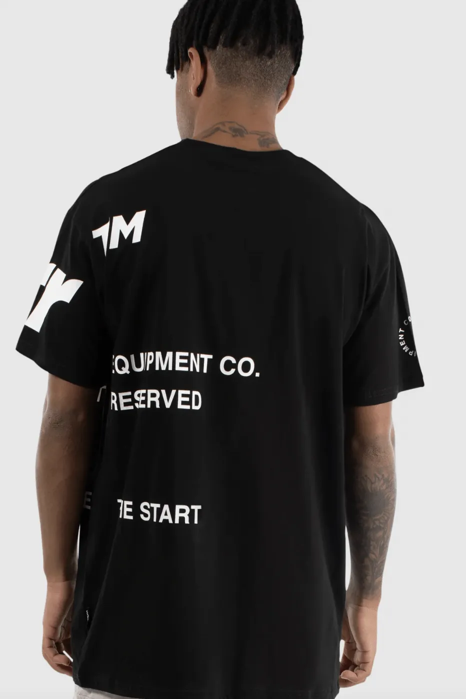 WNDRR CUT OFF CUSTOM FIT TEE - BLACK